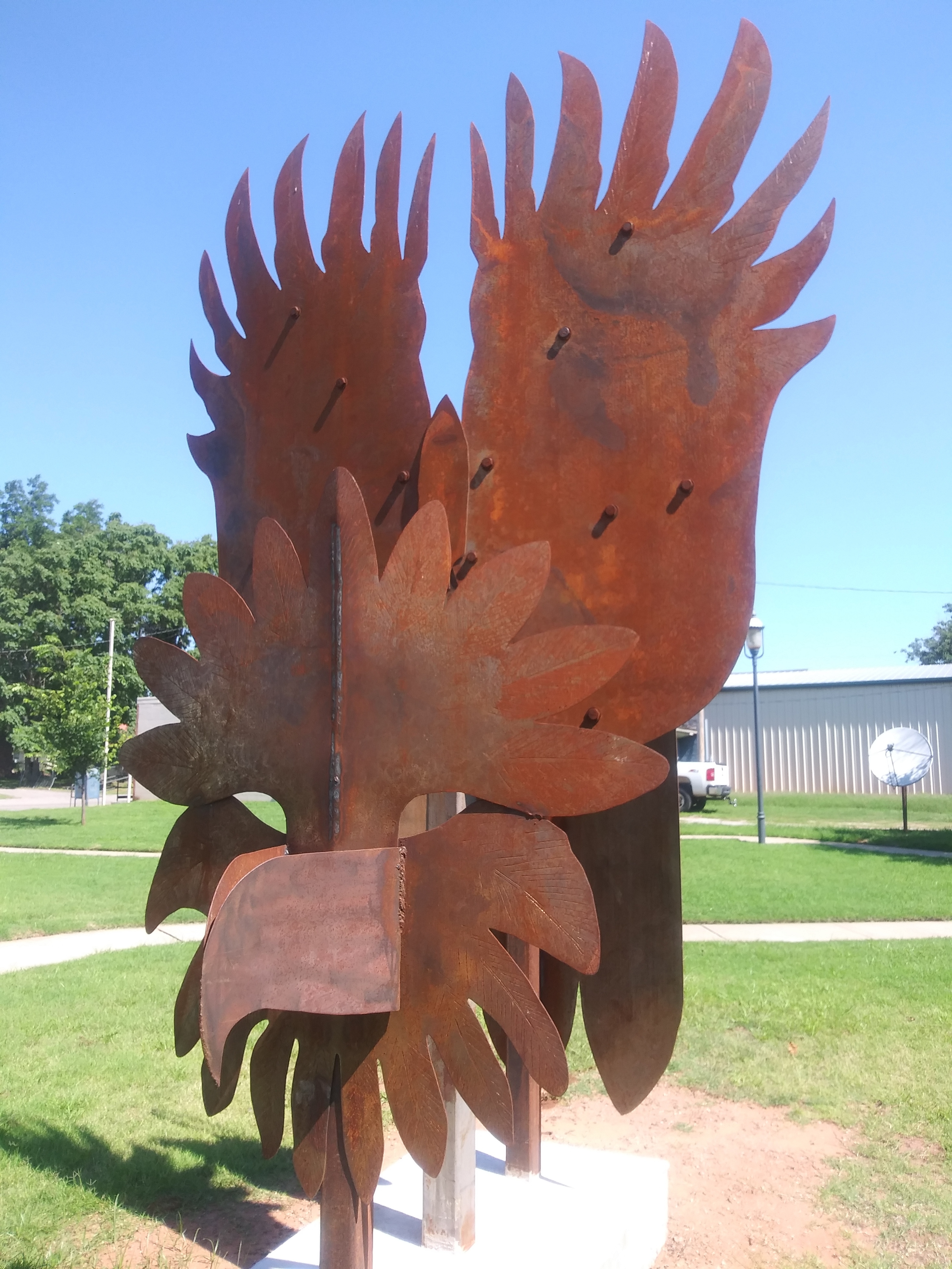 metal eagle sculpture